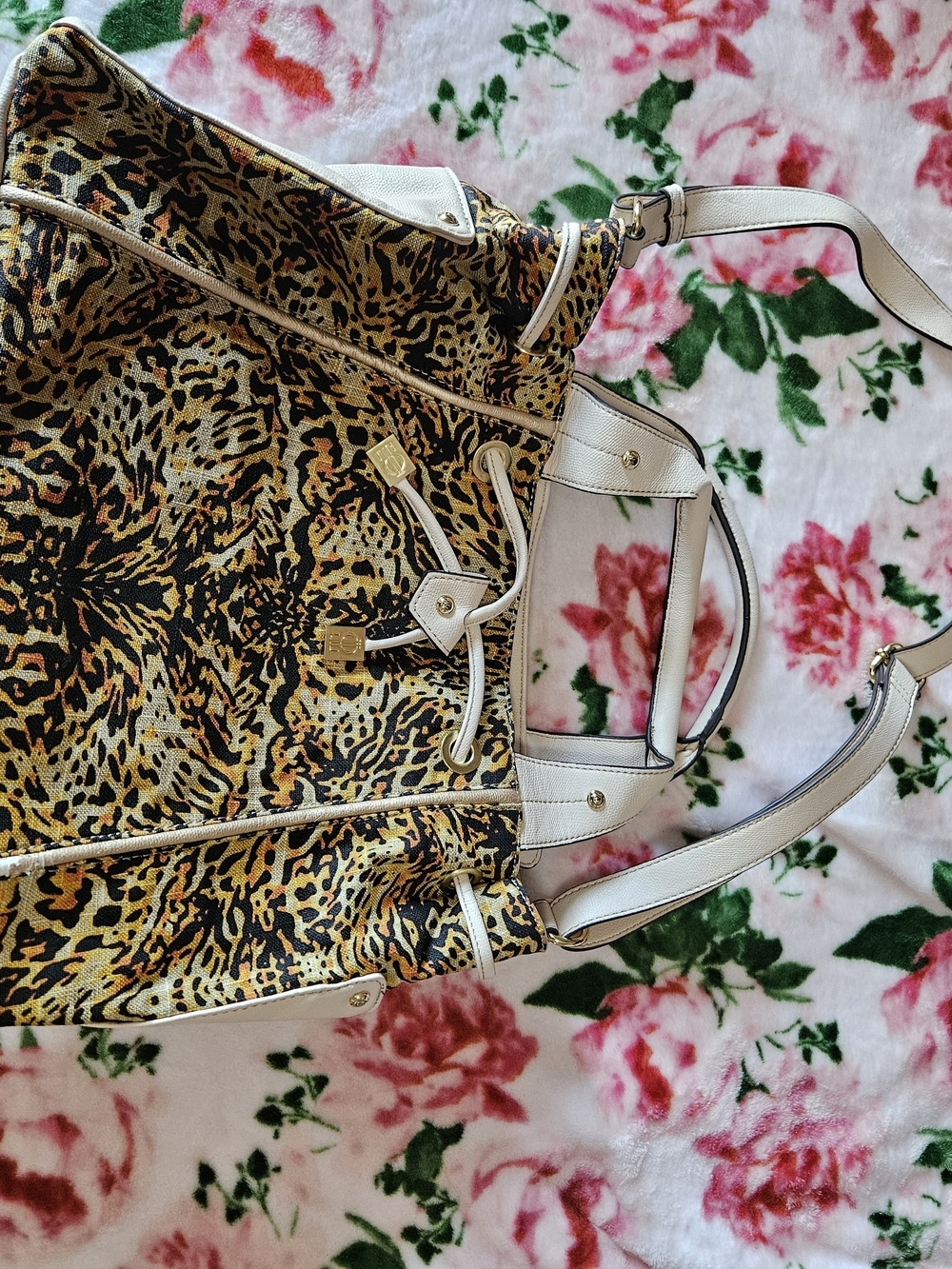 JLo Leopard-Print Drawstring Tote Bag with Cream Trim - Picture 6 of 6